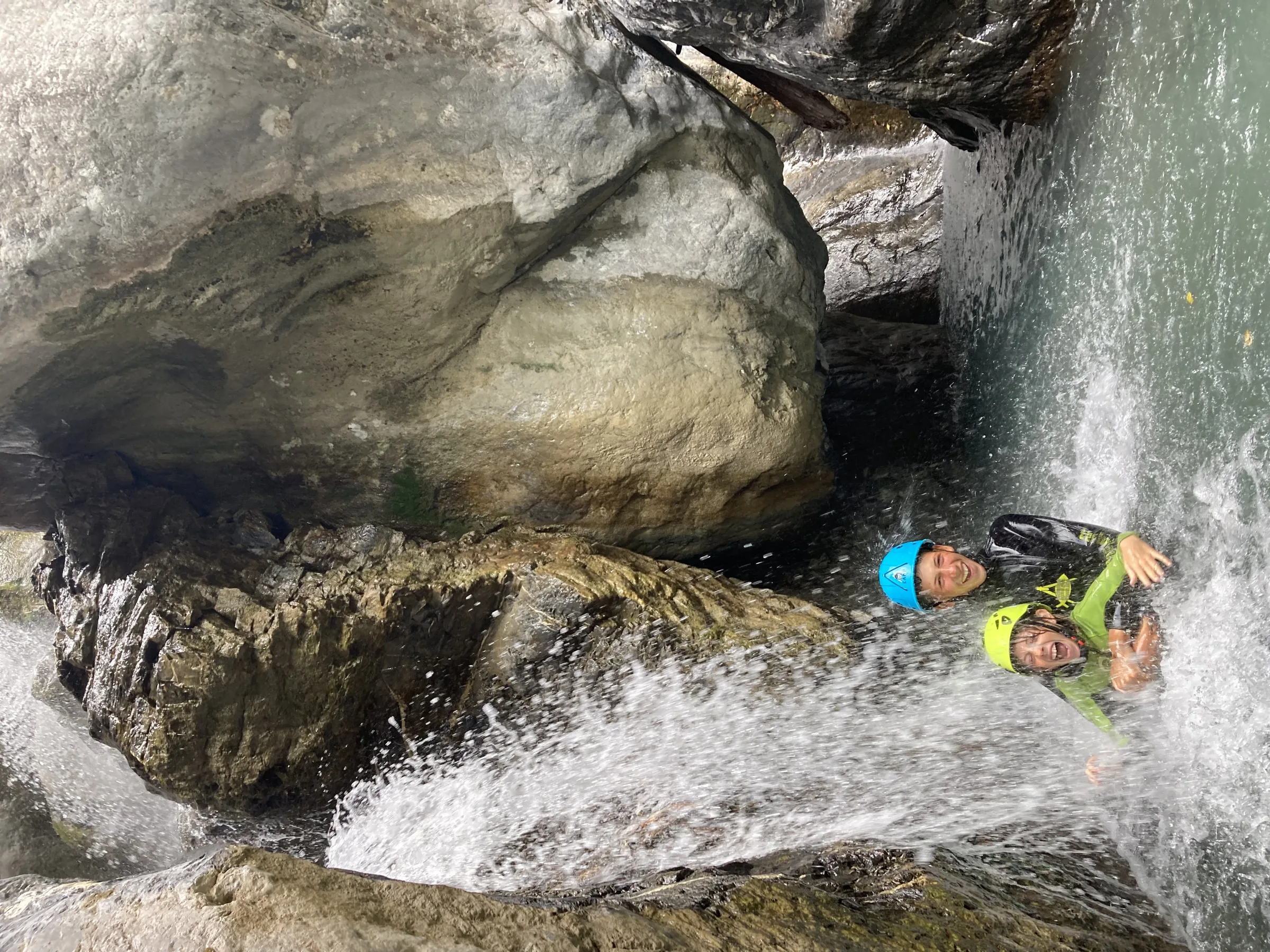 CANYONING