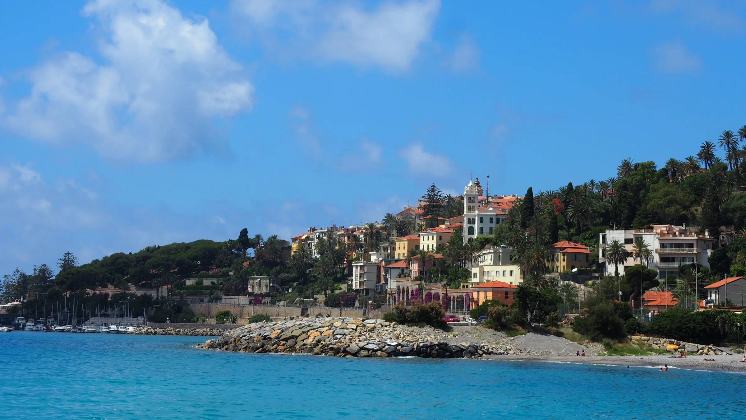 TREKKING – Liguria Autentica tra Mare, Borghi e Alpi